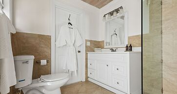 Romora Bay Resort & Marina