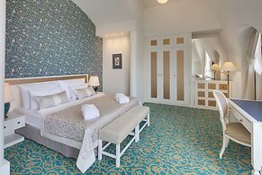 Hotel Savoy