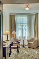Hotel Savoy