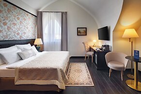 Hotel Savoy