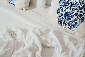 Paradise Art Hotel