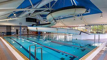 The Lakeside Hotel & Leisure Centre