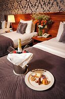 The Lakeside Hotel & Leisure Centre