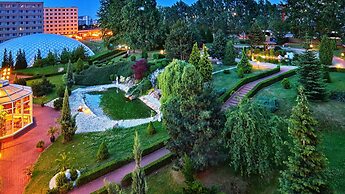 TOP HOTEL Praha & Conference Centre