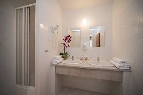 TOP HOTEL Praha & Conference Centre