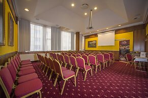 TOP HOTEL Praha & Conference Centre