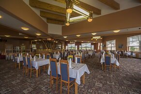 TOP HOTEL Praha & Conference Centre