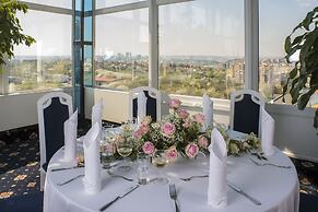 TOP HOTEL Praha & Conference Centre