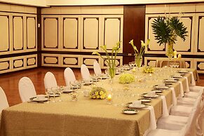 Camino Real Hotel