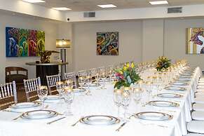 Camino Real Hotel