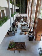 Camino Real Hotel