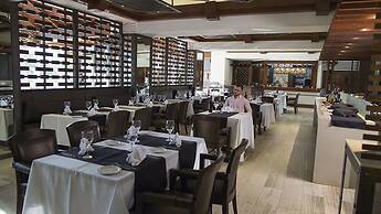 Camino Real Hotel