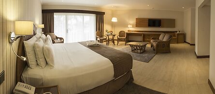 Camino Real Hotel