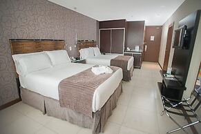 Camino Real Hotel