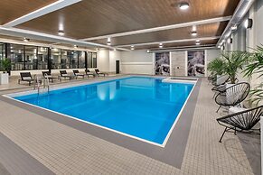 The Insignia Hotel, Sarnia, a Tribute Portfolio Hotel