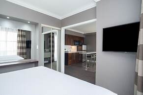 Sandman Signature Mississauga Hotel