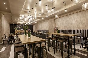 1253 Recoleta Small Hotel