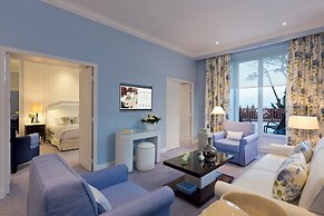 Hôtel Barrière l'Hermitage
