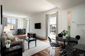 Sina Bernini Bristol, Autograph Collection