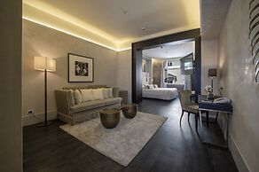 Sina Bernini Bristol, Autograph Collection