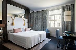 Sina Bernini Bristol, Autograph Collection