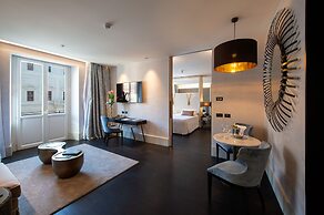 Sina Bernini Bristol, Autograph Collection