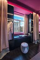 Sina Bernini Bristol, Autograph Collection