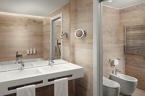 Sina Bernini Bristol, Autograph Collection