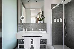 Sina Bernini Bristol, Autograph Collection