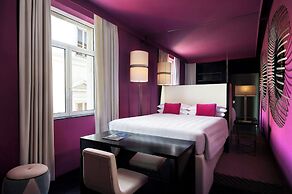 Sina Bernini Bristol, Autograph Collection