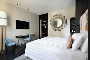 Sina Bernini Bristol, Autograph Collection