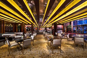 Hua Ting Hotel & Towers