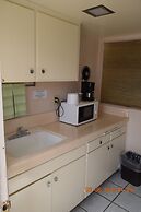 Stanlunds Inn And Suites