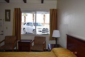 Stanlunds Inn And Suites