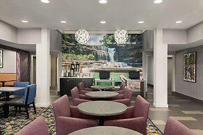 La Quinta Inn & Suites by Wyndham Cookeville