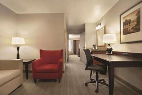 Country Inn & Suites by Radisson, Moline Airport, IL