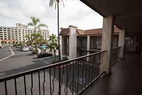 Queens Inn Anaheim