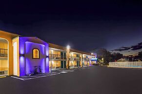 Days Inn by Wyndham Clayton