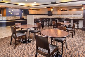 Holiday Inn Express & Suites Topeka West I-70 Wanamaker by IHG