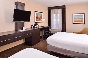 Holiday Inn Express & Suites Topeka West I-70 Wanamaker by IHG