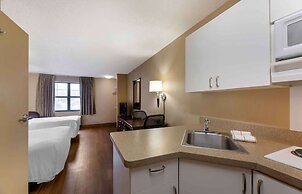 Extended Stay America Suites Cleveland Brooklyn