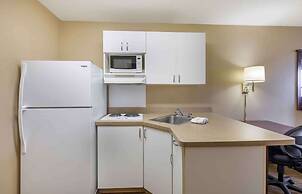 Extended Stay America Suites Cleveland Brooklyn