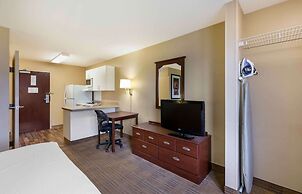 Extended Stay America Suites Cleveland Brooklyn
