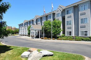 Microtel Inn and Suites by Wyndham Bloomington MSP Airport