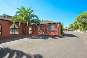 Comfort Hotel Dandenong