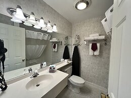 Inn at Cemetery Hill