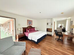 Inn at Cemetery Hill
