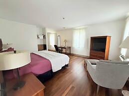Inn at Cemetery Hill