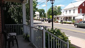 Inn at Cemetery Hill