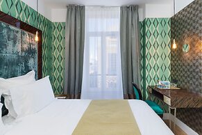 The Jay Hotel by HappyCulture